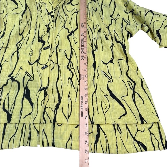 Ali Miles Textured Pattern 2X Yellow Blouse Artsy Neutral 3/4 Sleeve Tunic L1 - Picture 9 of 10
